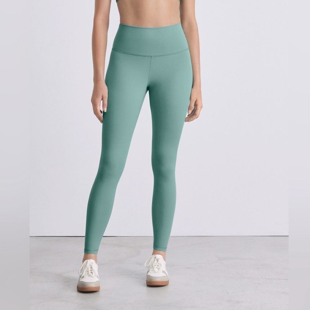 Everlane The Perform 24/7 Ankle Leggings in Soft Green XS & M NEW